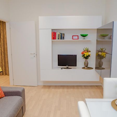 Guesthost - Istria M5 Cozy Apartment Милан Экстерьер фото